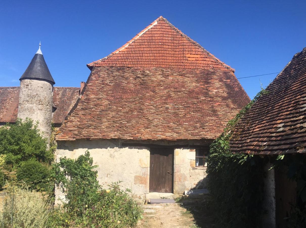 Brigueuil-le-Chantre Chateau Mareuil מראה חיצוני תמונה